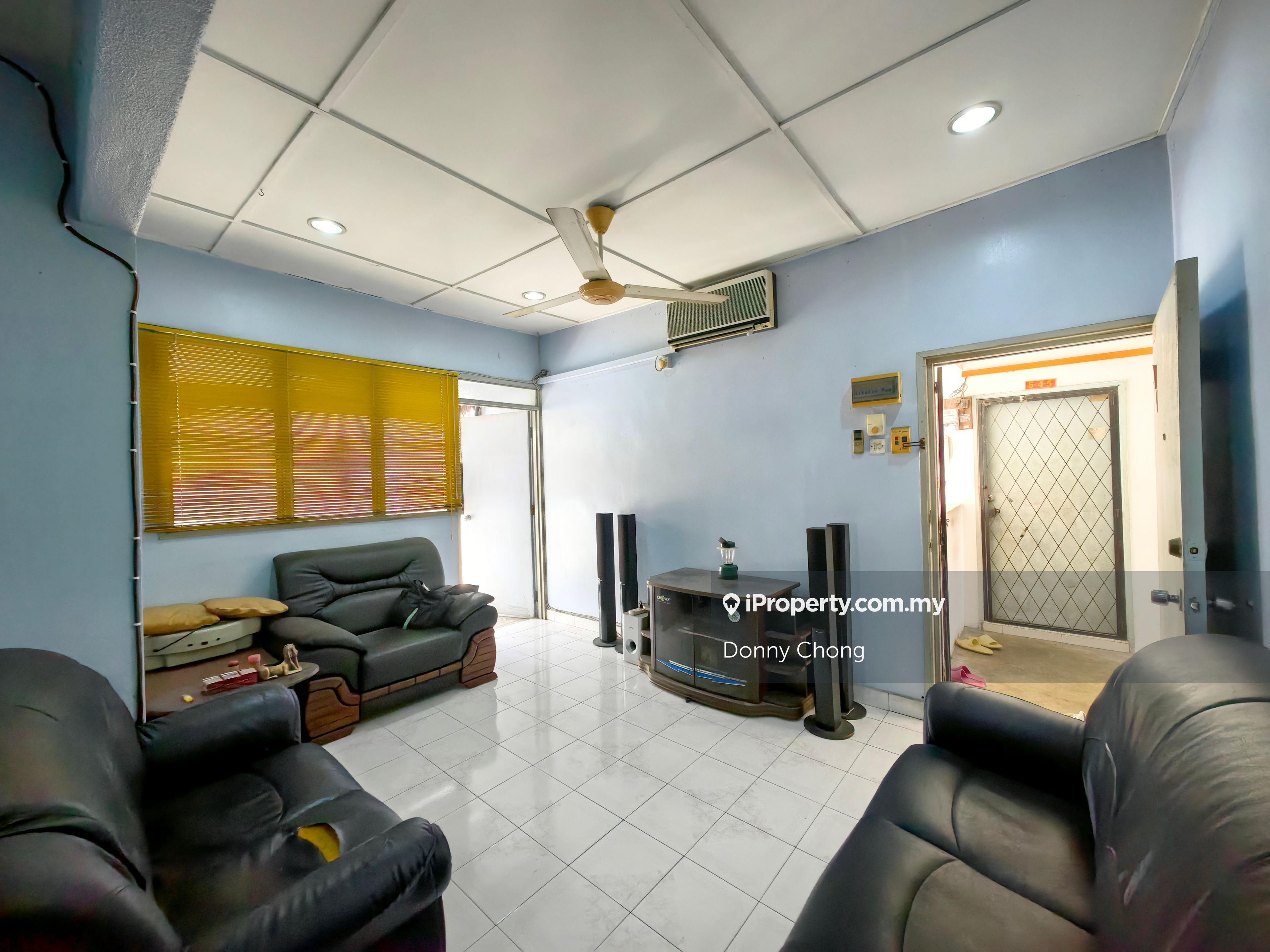 Fully furnished unit