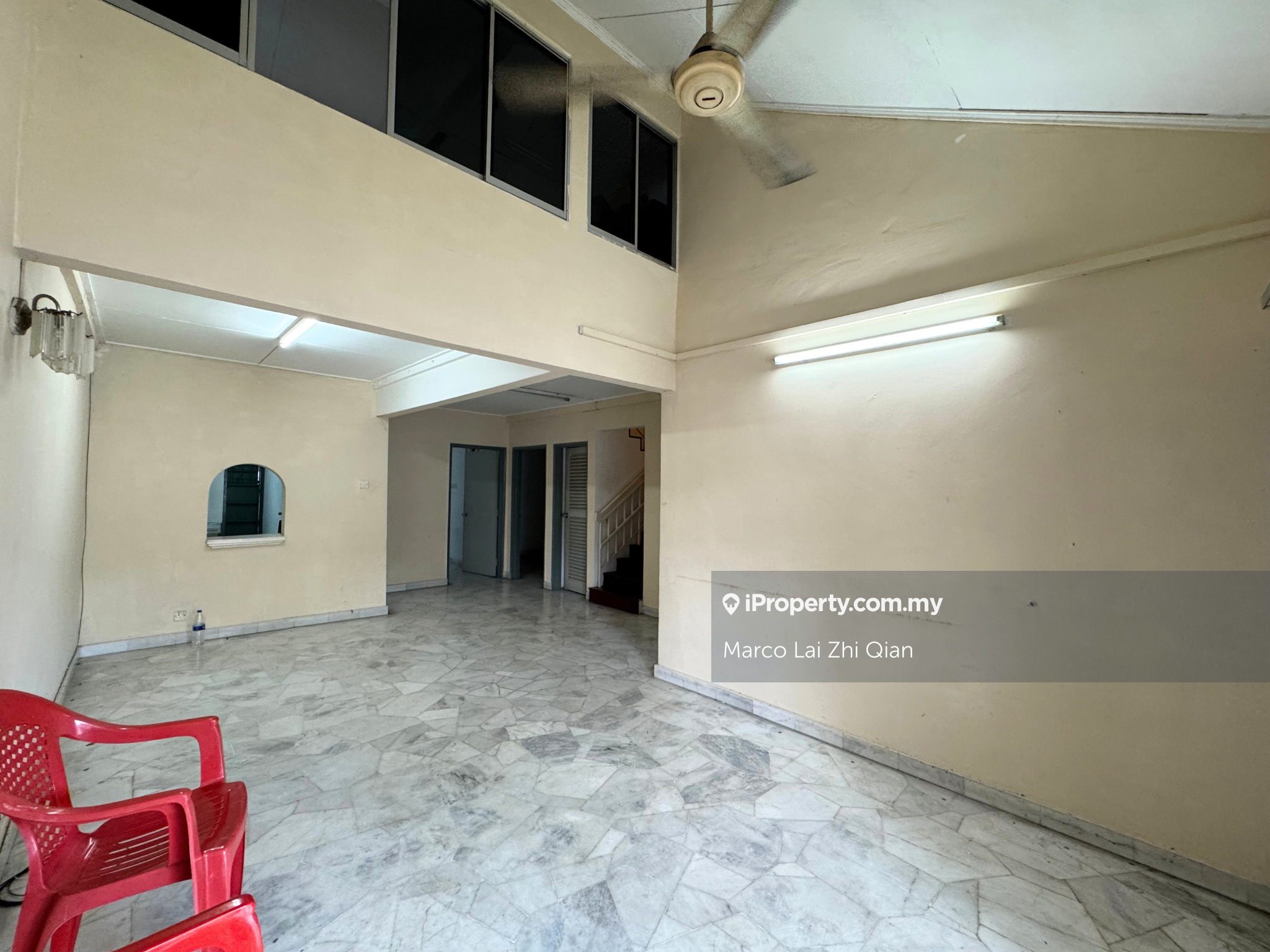 USJ 2 Subang Jaya - Freehold - 1.5 Storey - 24x65 (Cheap Sell)