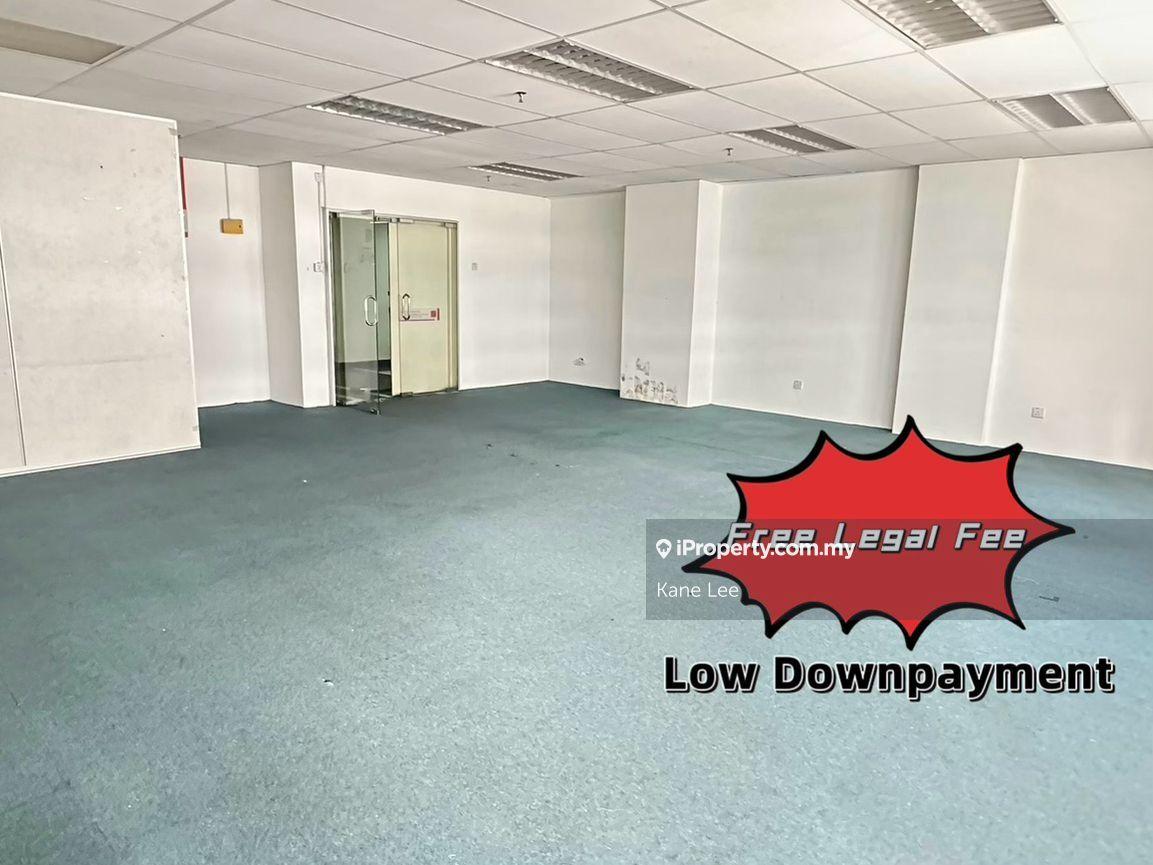 1st Floor Conner with Lift
