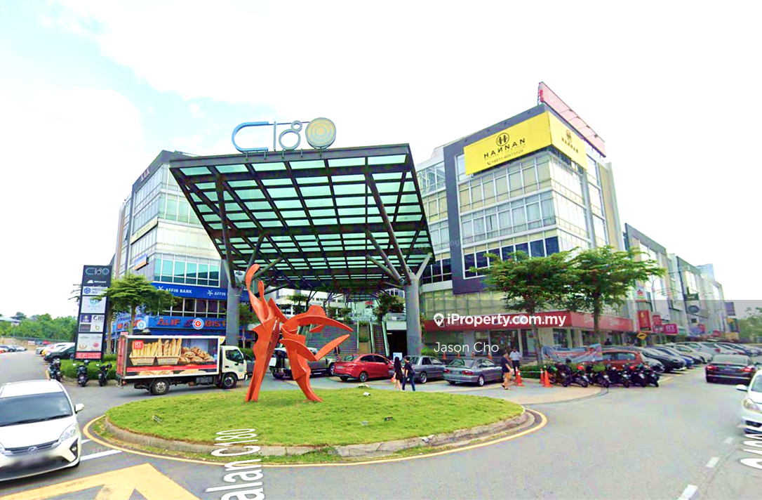 Exclusive Corner 3 Storey at C180 For Sale