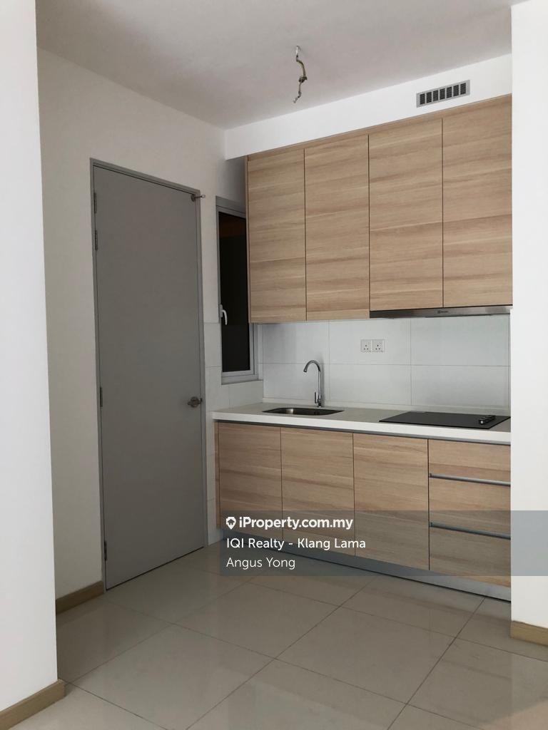 Not Auction Unit! Serviced residence for Sale
