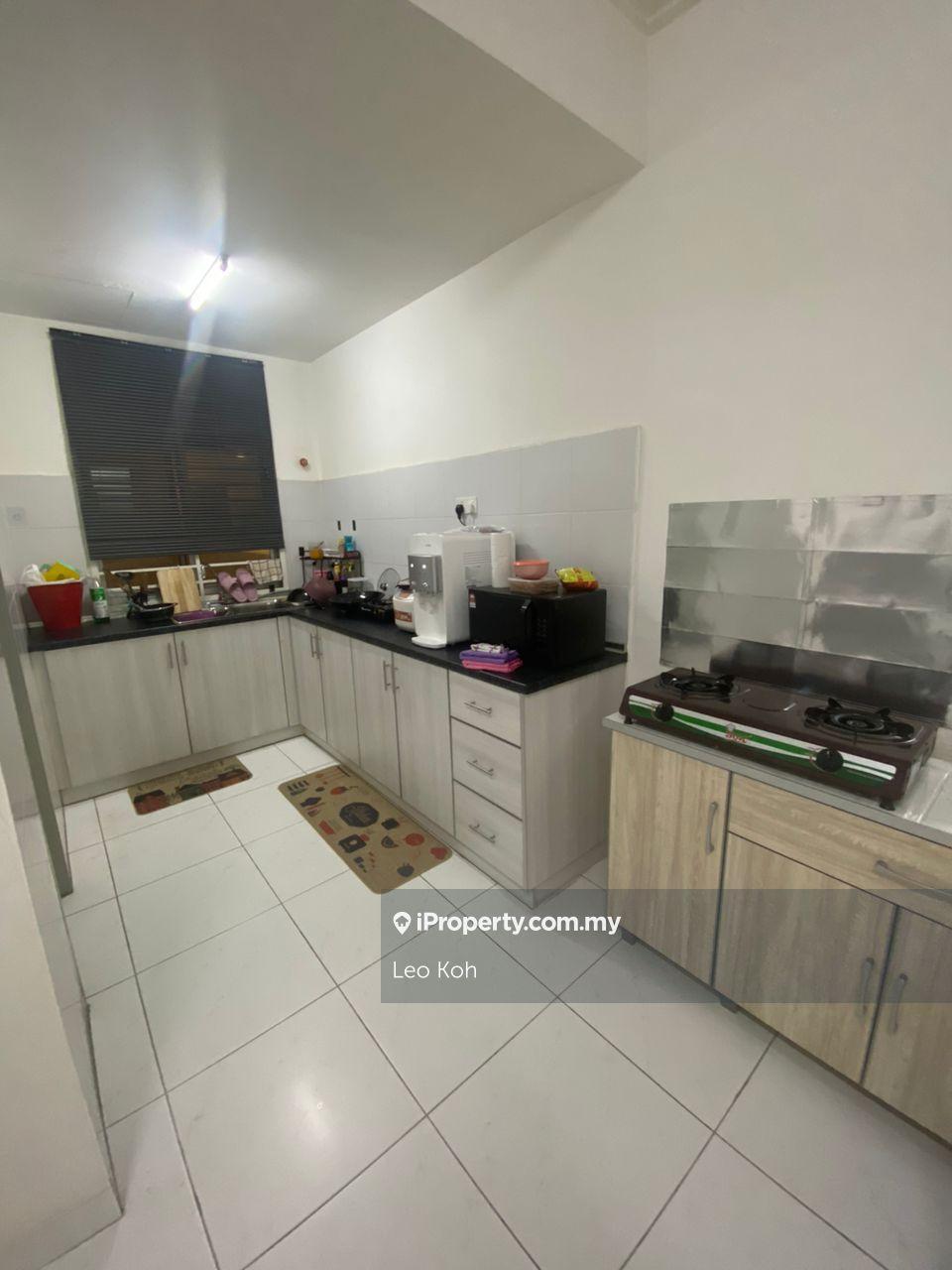 Bsp Skypark Condo For Sale, Semi Furnish, Kitchen Reno High Floor 2 Cp