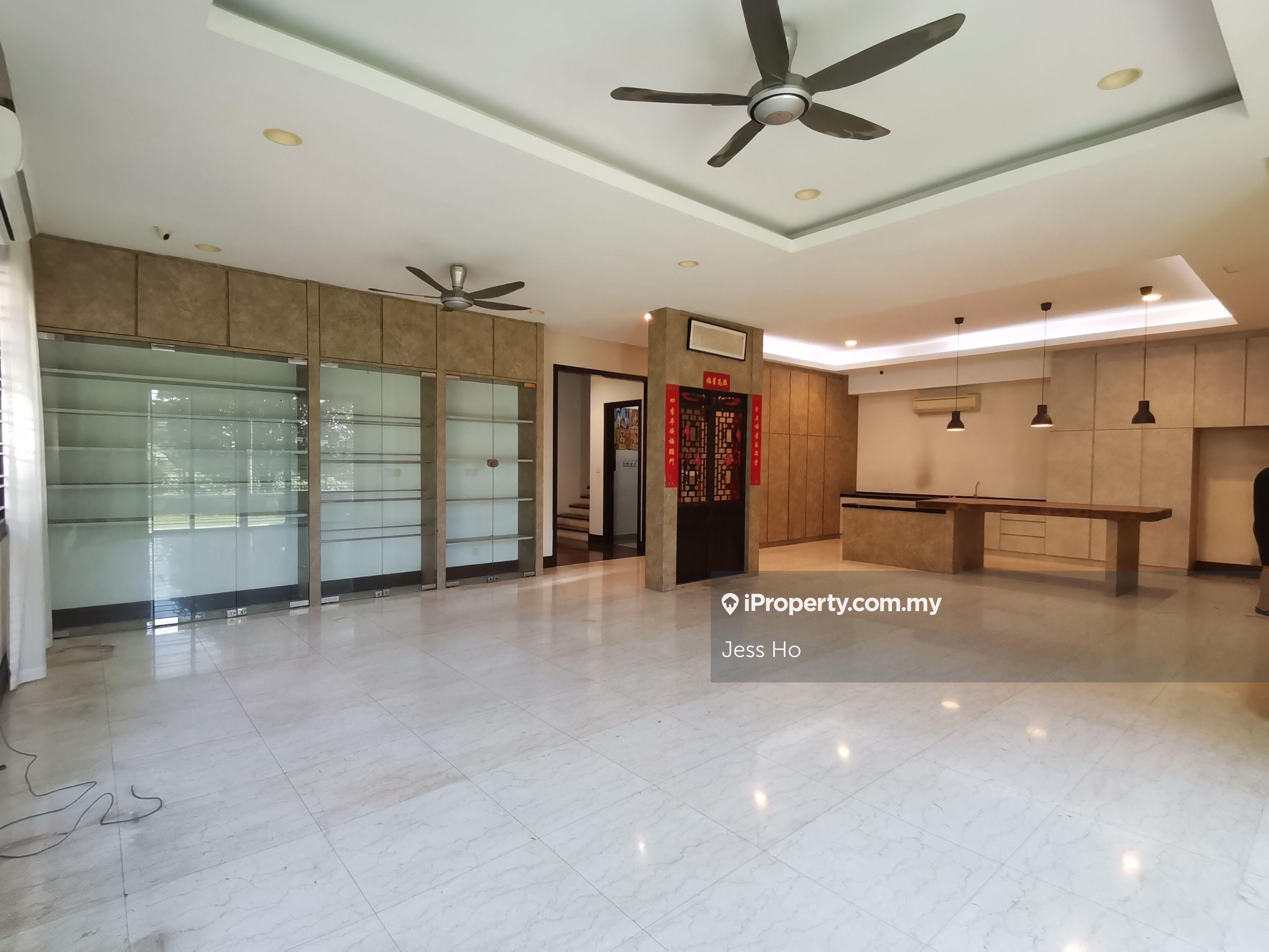 2 Sty Bungalow, 9 Rooms, renovated, Good Condition