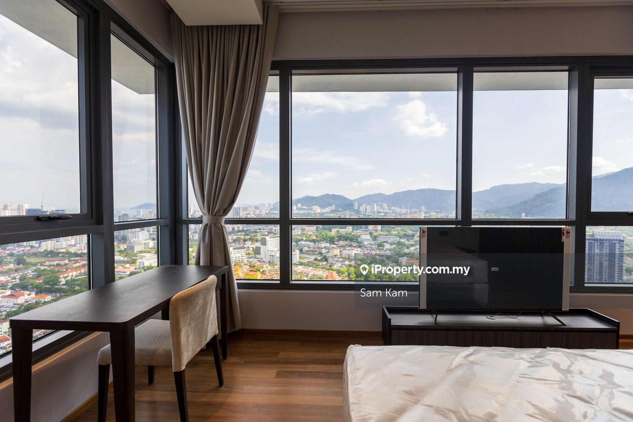 Corner lot Seaview High-Floor unit