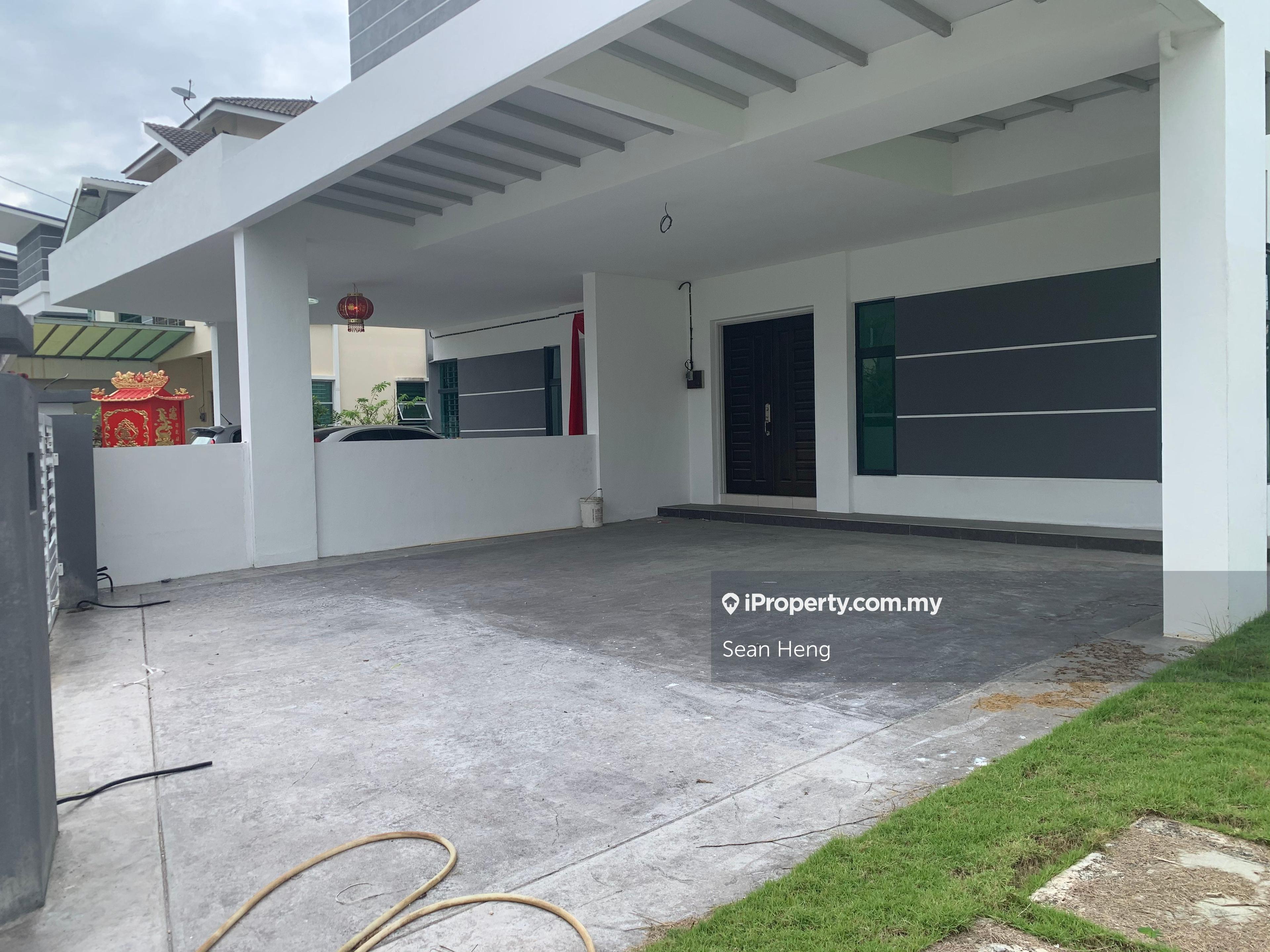 Semi-D house for Sale