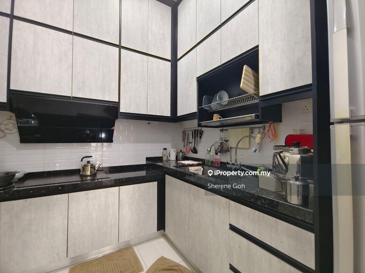 High Ceiling and With Balcony (Limited) Less Than 2 Year Kitchen