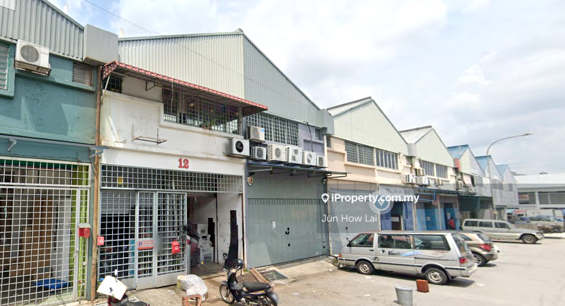 Bandar Sri Damansara 1.5 Storey Factory for Rent