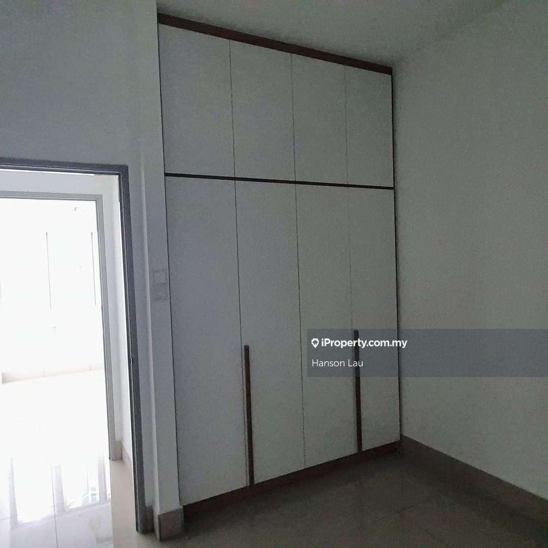 Unit is ready for move in!pls contact me