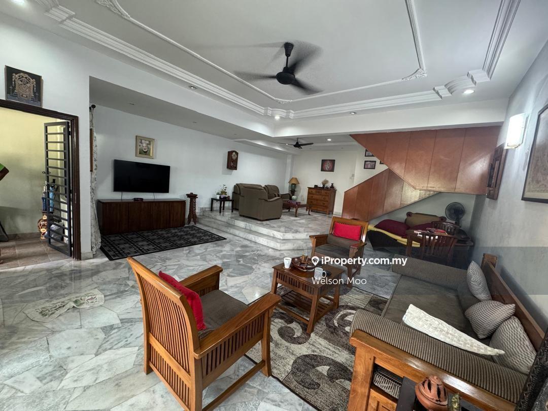 Double Storey terrace @ Fully renovated@Fully extend@Move in condition