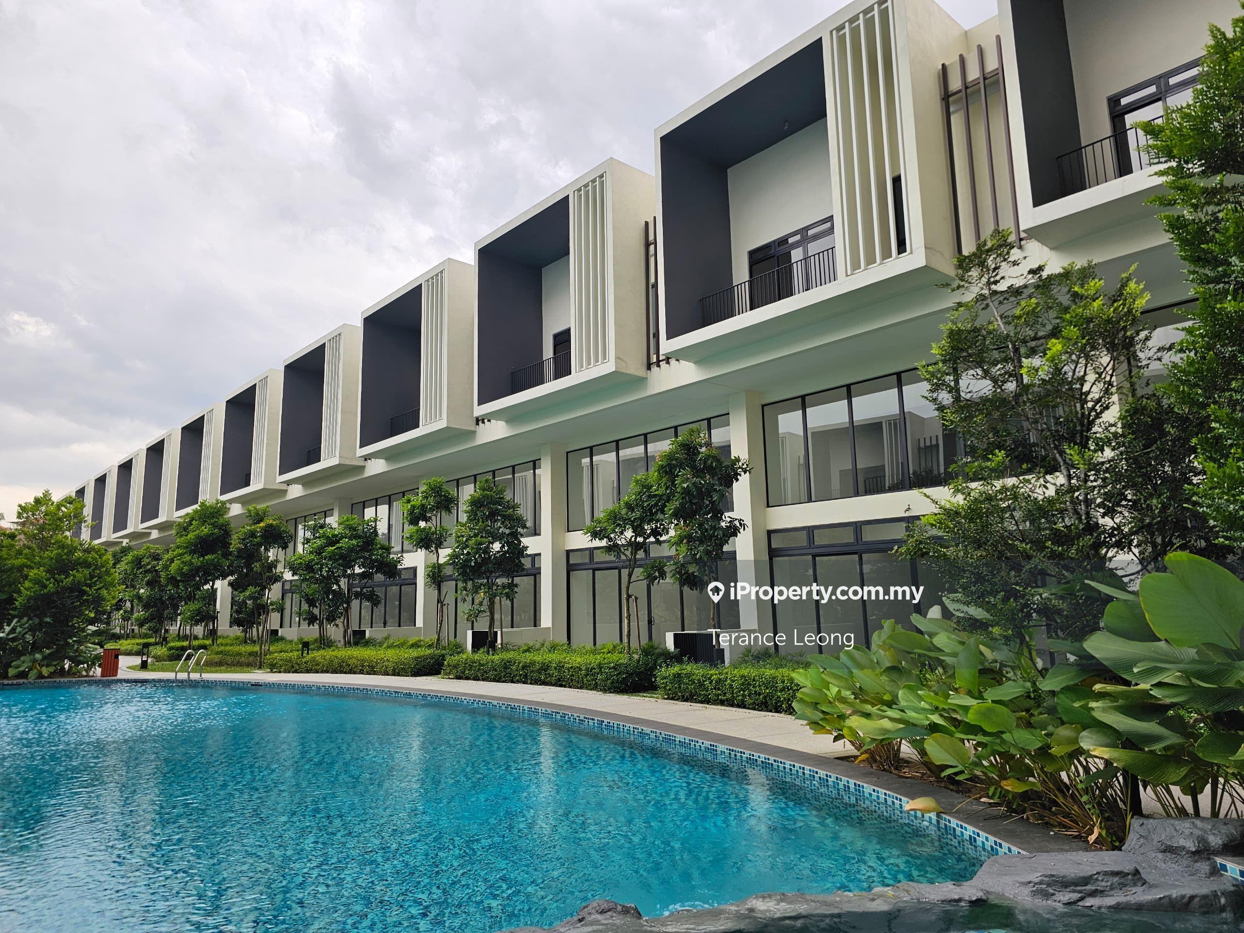 Alstonia hilltop villa house sungai buloh foreigner can buy