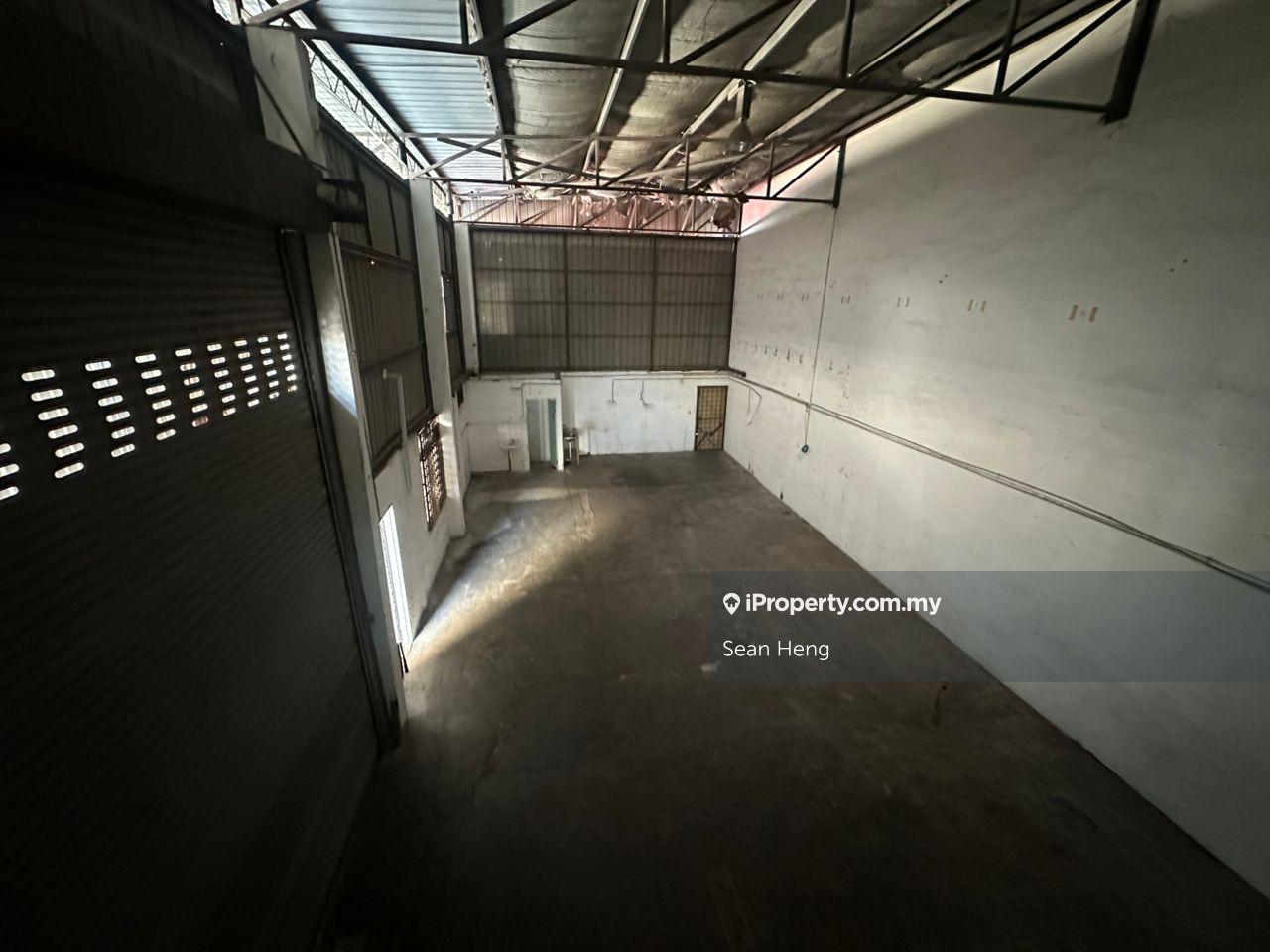 Juru Iks 1.5 Storey 200amp Semi D Factory For Rent