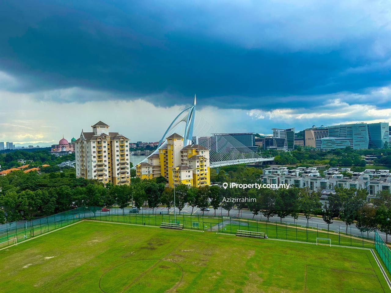 Facing Lakeview and Putrajaya Bridge Tamara Residence Presint 8