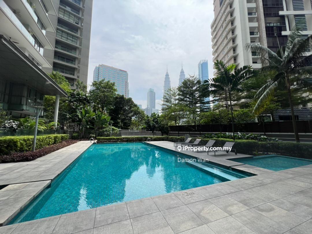 Fantastic klcc view and low density good location