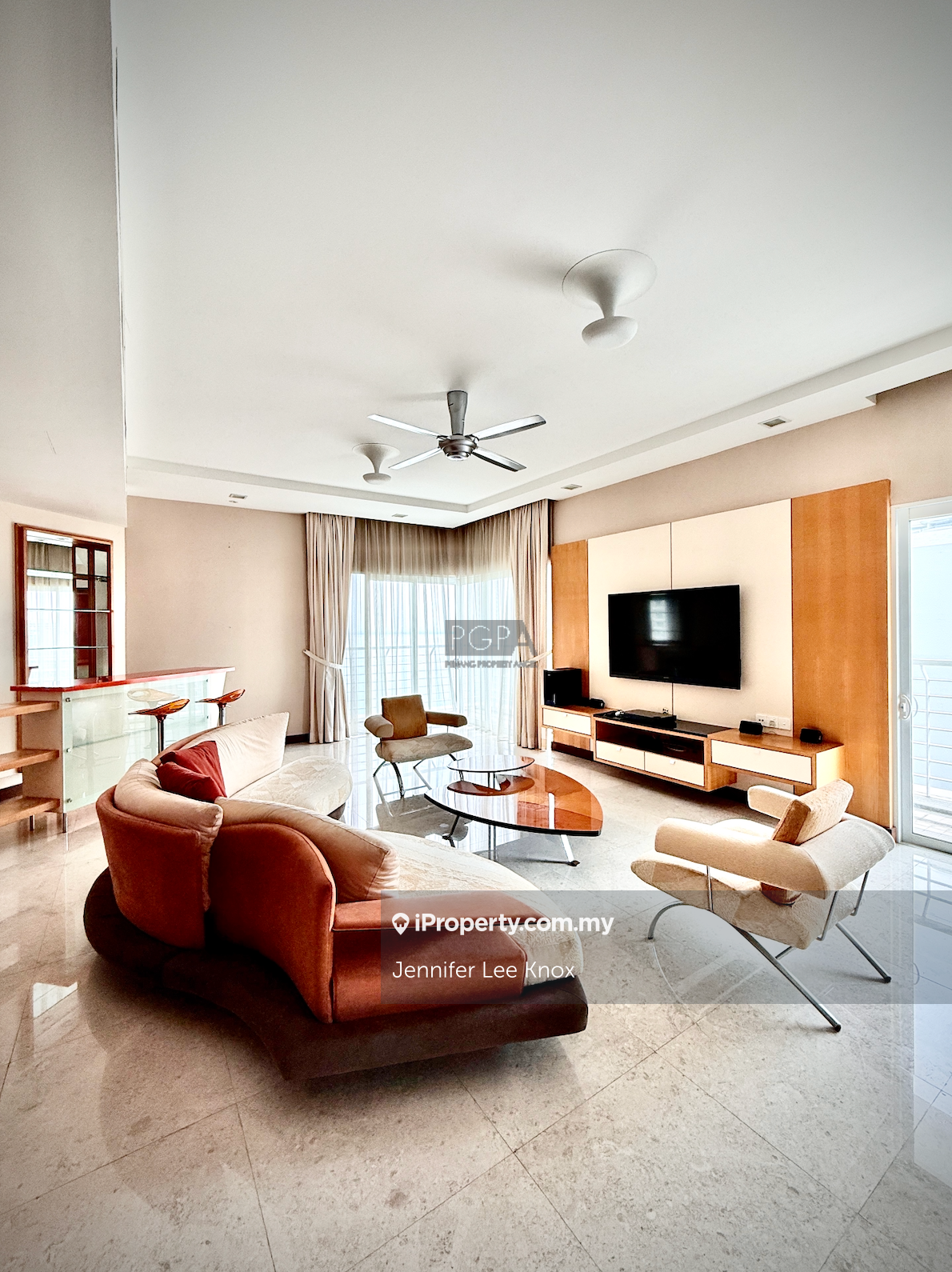 11 Gurney Drive Super-Condominium (High Floor Unit 2).