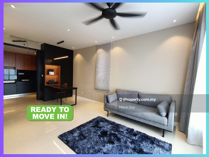 Pool View Spacious Unit With Partial Furnish Suit For Family & Couple