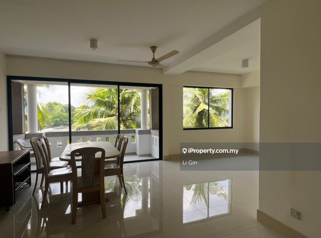 Low density. Green view! Part furnished. High floor. Move in ready