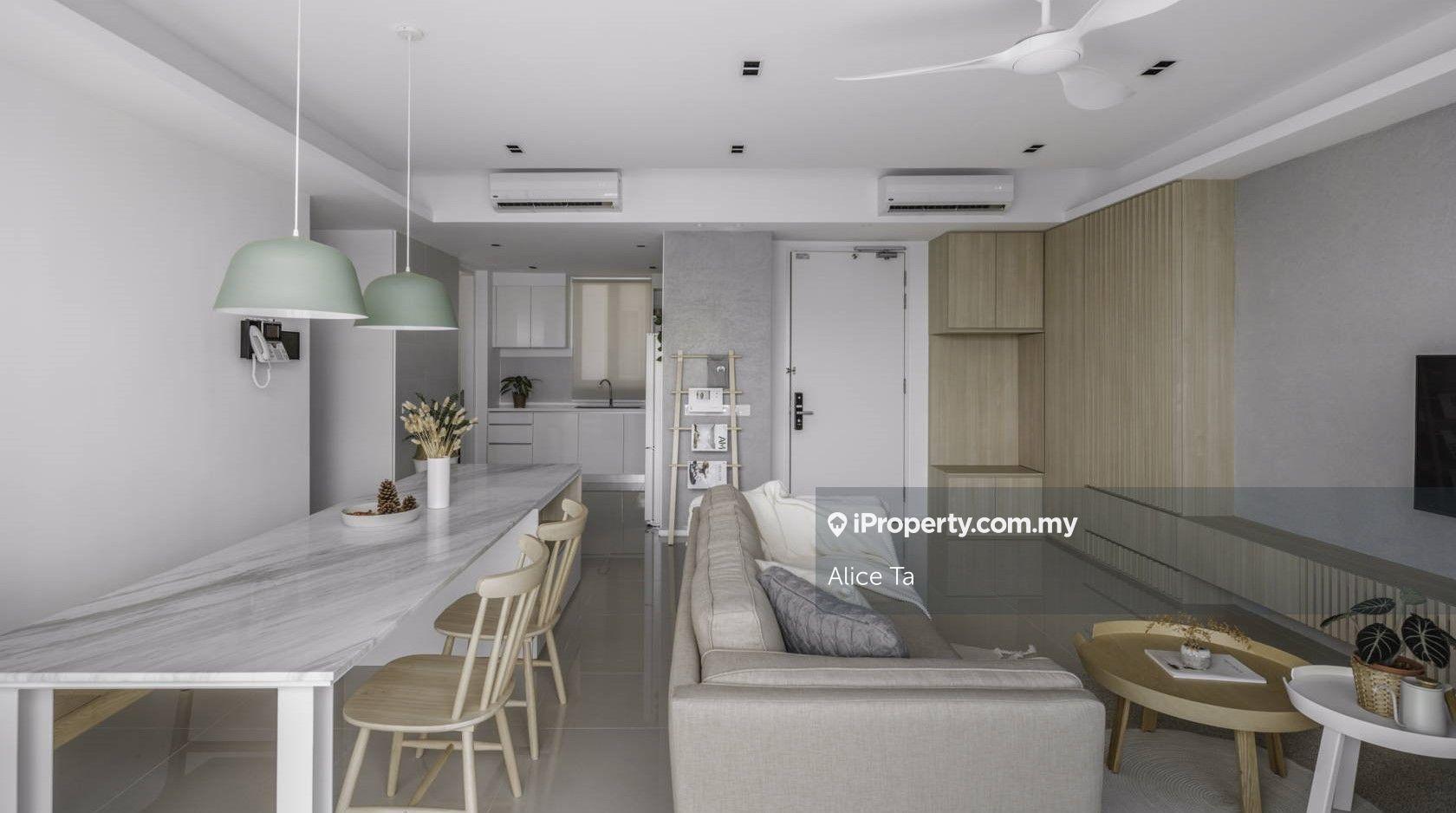 Low Density! Free furnished,Ready Move In! Next to UPM Uniten, 0% dp