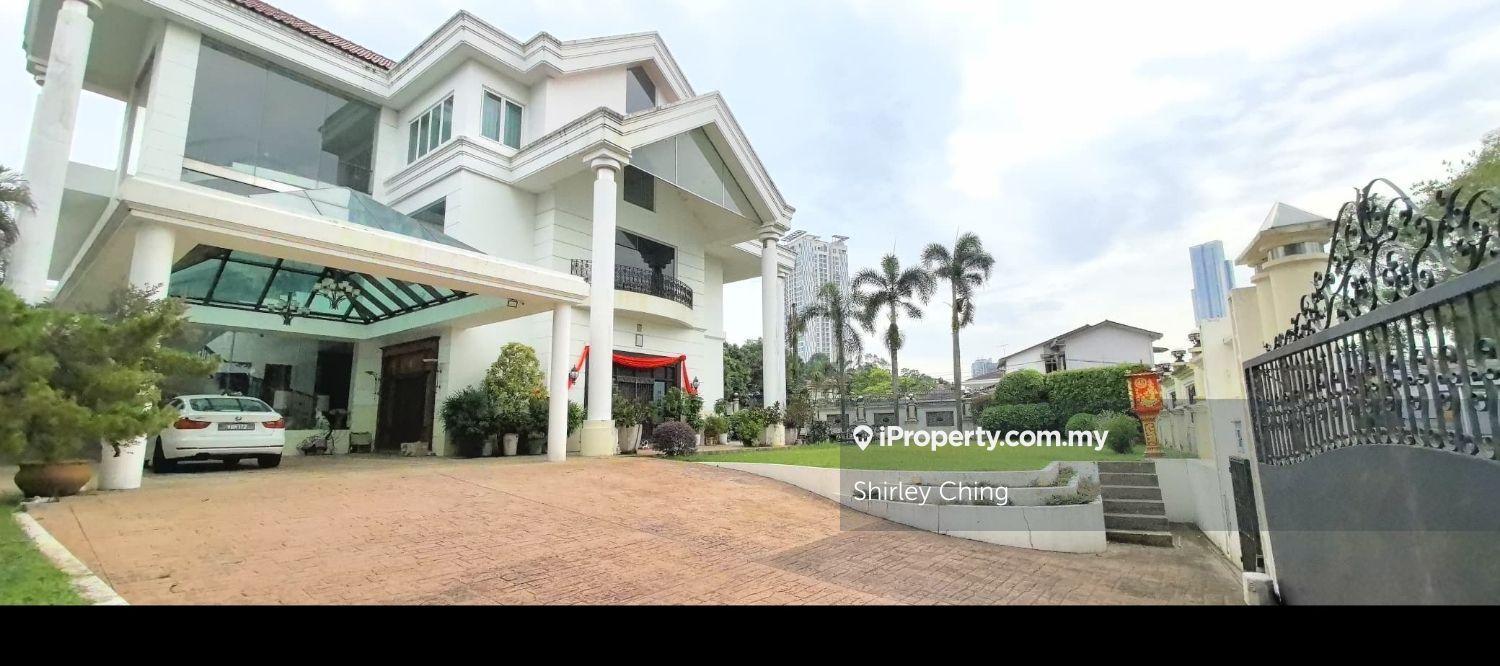 JB Town/Stulang/Bungalow/9 Bed/9 Bath/18110 sqft
