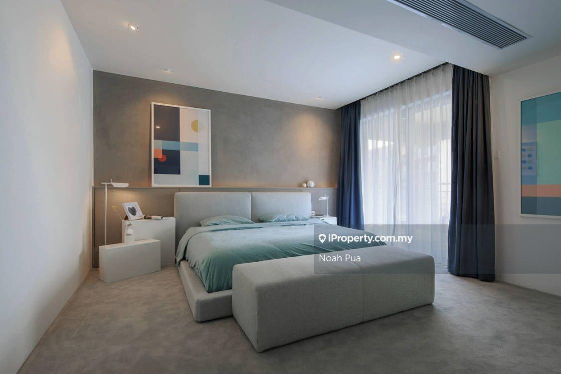 Freehold, Walk to MRT, 5mins to Midvalley, Occupany 90%, Rent 3500