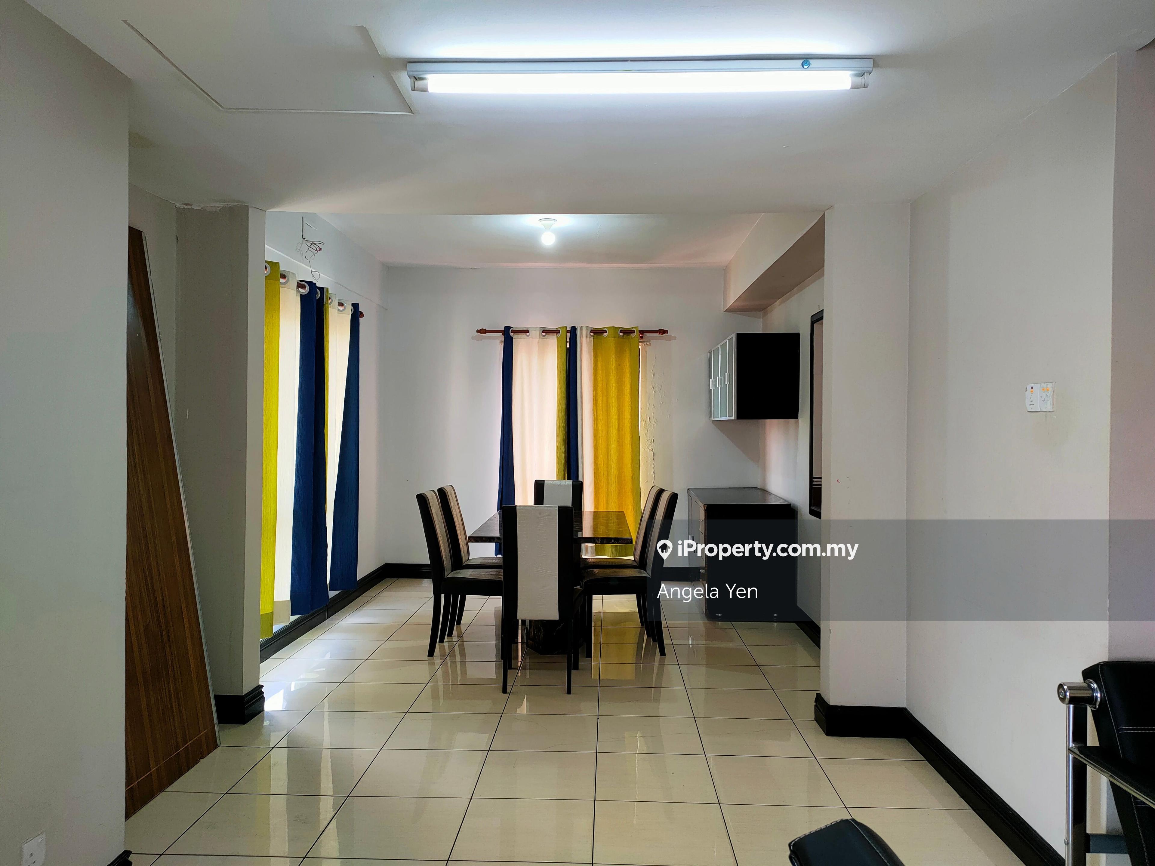 Marina Court Penthouse, Below market price, City view