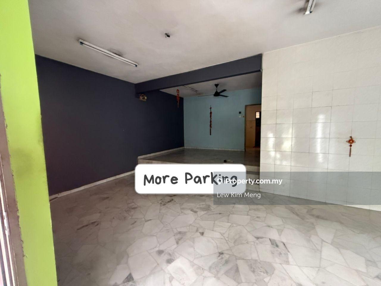 More Parking & Guarded / Bandar Menjalara 2sty, Kepong