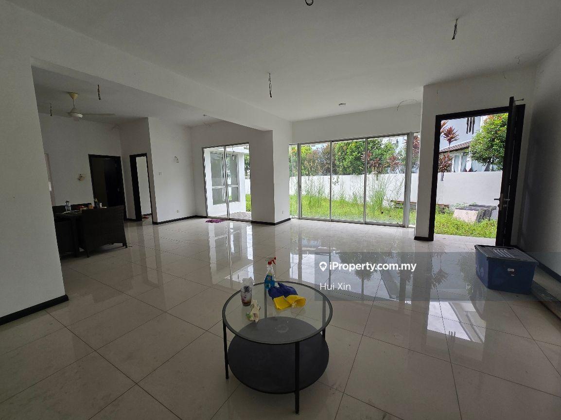Brand New Subsale 2 Storey Terrace Corner Lot Spacious Land