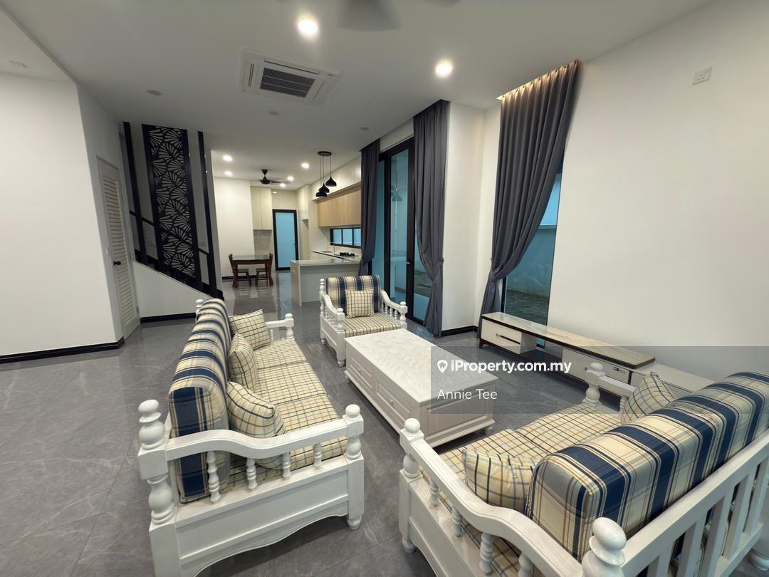 Taman setia tropika rare semi d for rent