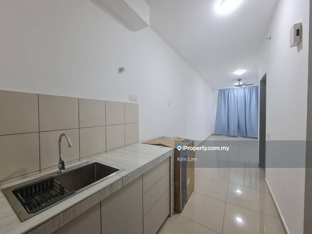 Brand partly furnished new unit for rent