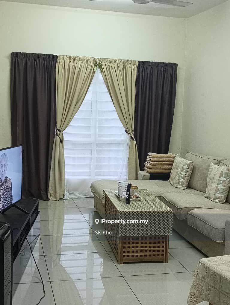 Nice unit, High Floor KL view