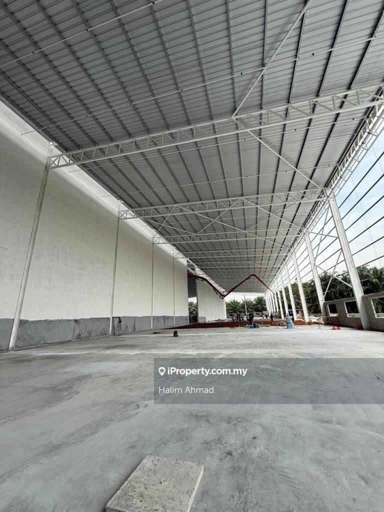 Brand new superb design 3 storey office semi d warehouse with cf