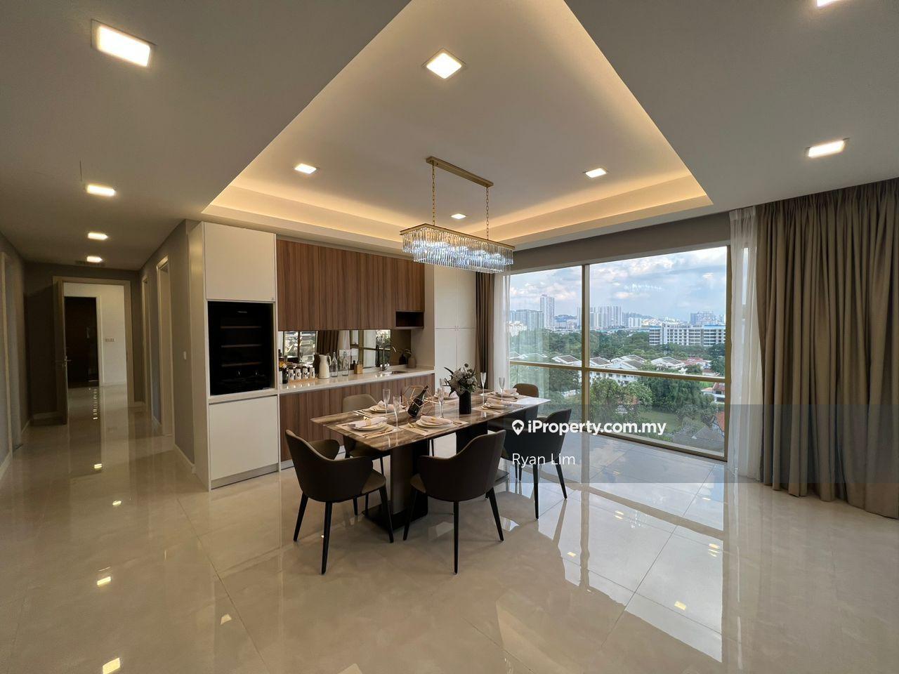 Freehold Luxury Condo, Ready Move in Developer Units, 5 minute to KLCC