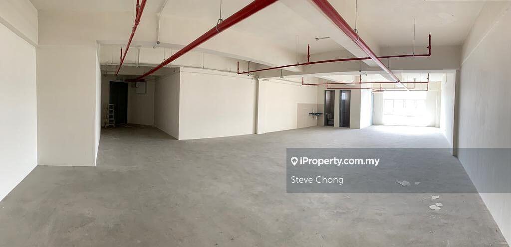 Office for Rent, Superb Location, View to Believe