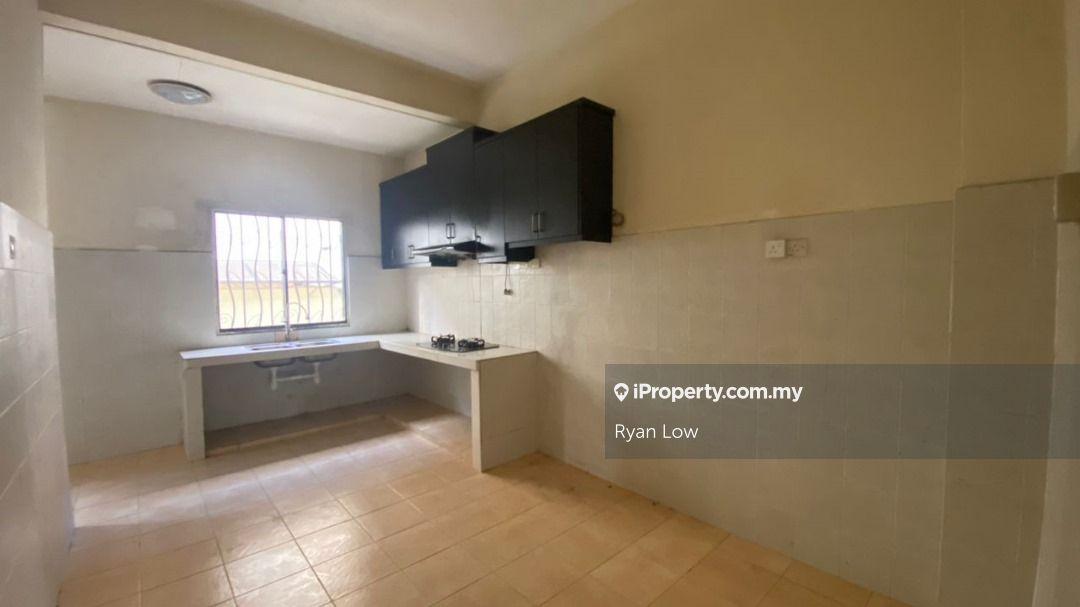 Ready to move in! Near Uitm Puncak Perdana!