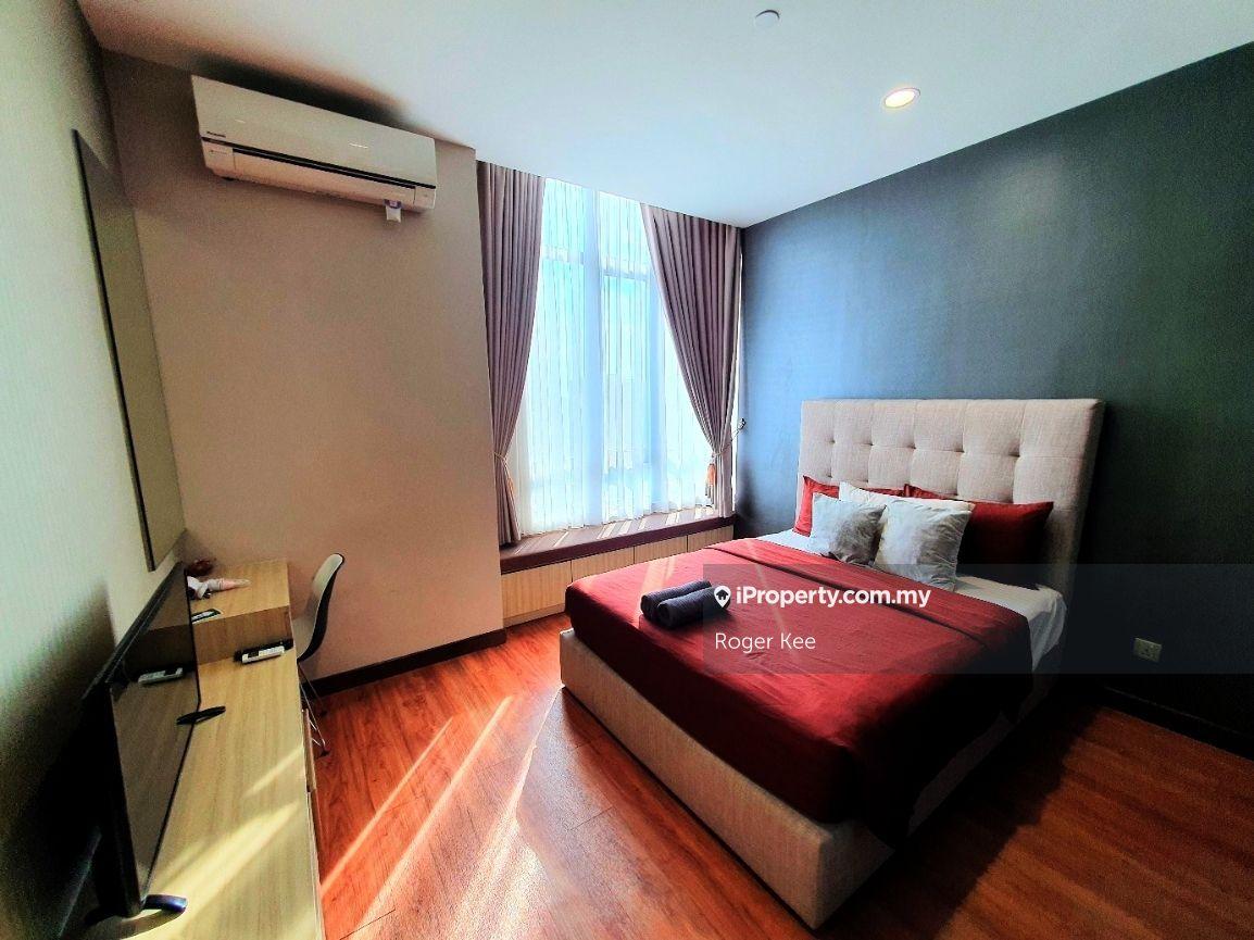 ID designed fully furnished with great condition call now fast!