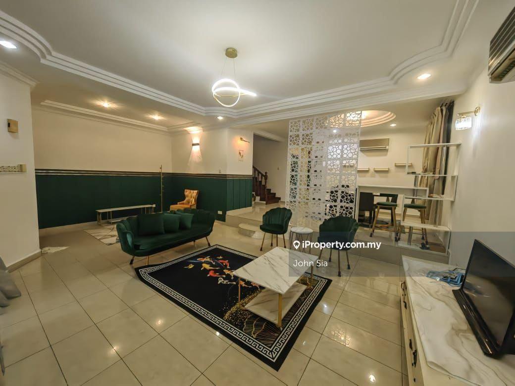 For Rent - Double Storey Semi D @ Jalan Layang, Taman Perling