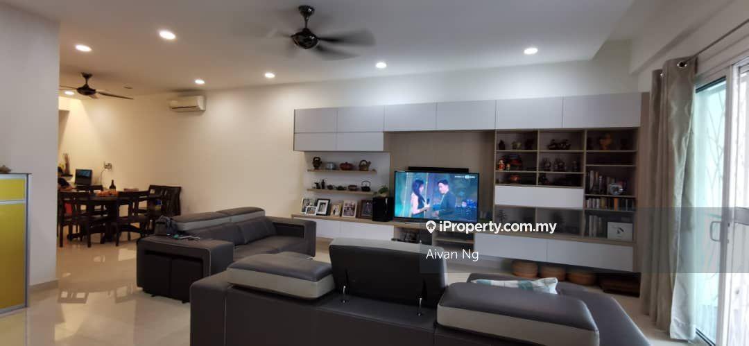 3 Storey Superlink with Freehold & Alarm System, Automatic Gate System