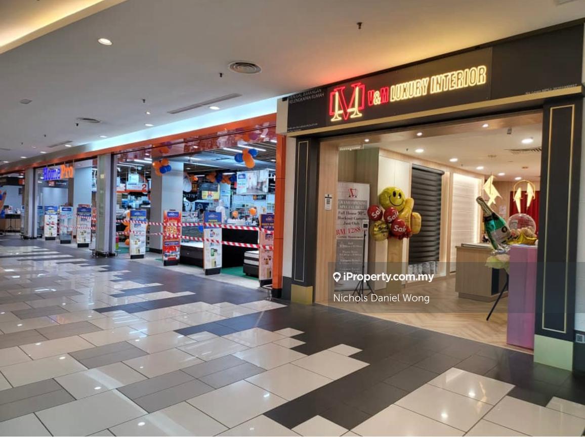 6% ROI Shop for Sale Freehold 