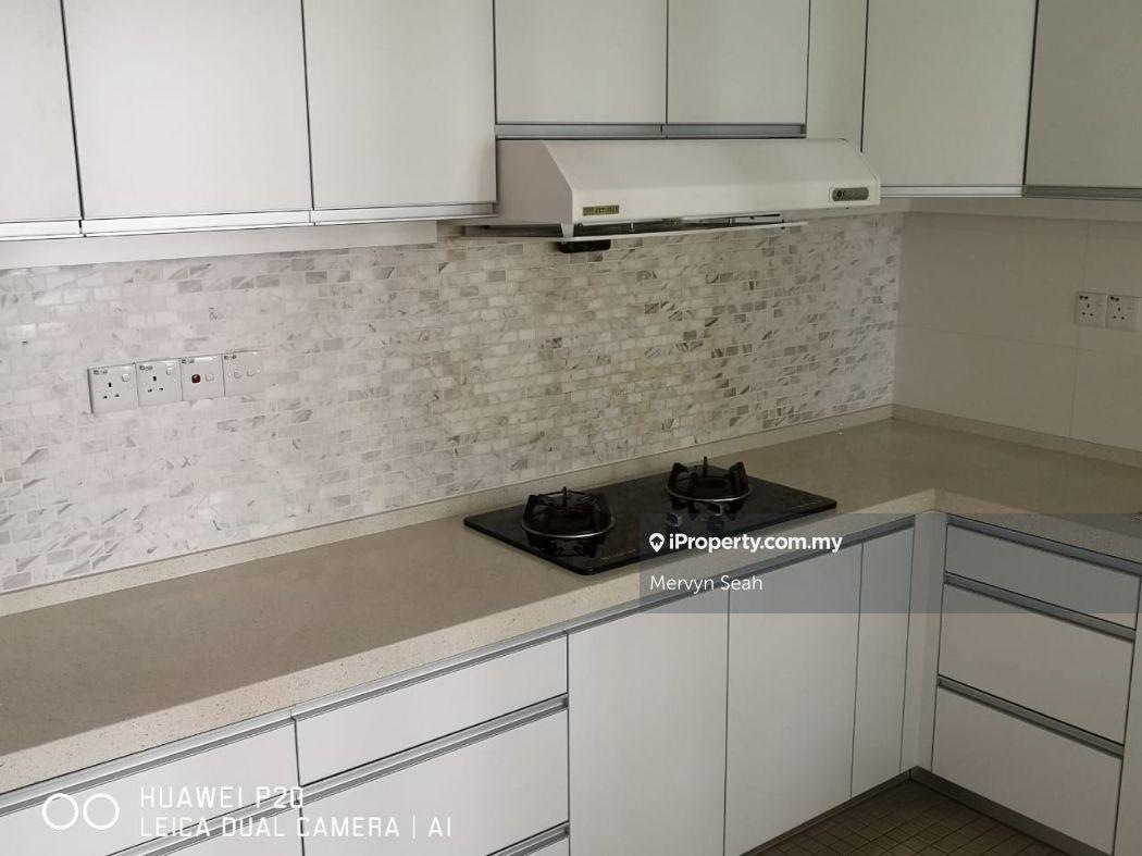 Mawar Apartment 850 Sqft Middle Floor Renovated Unit Worth Deal
