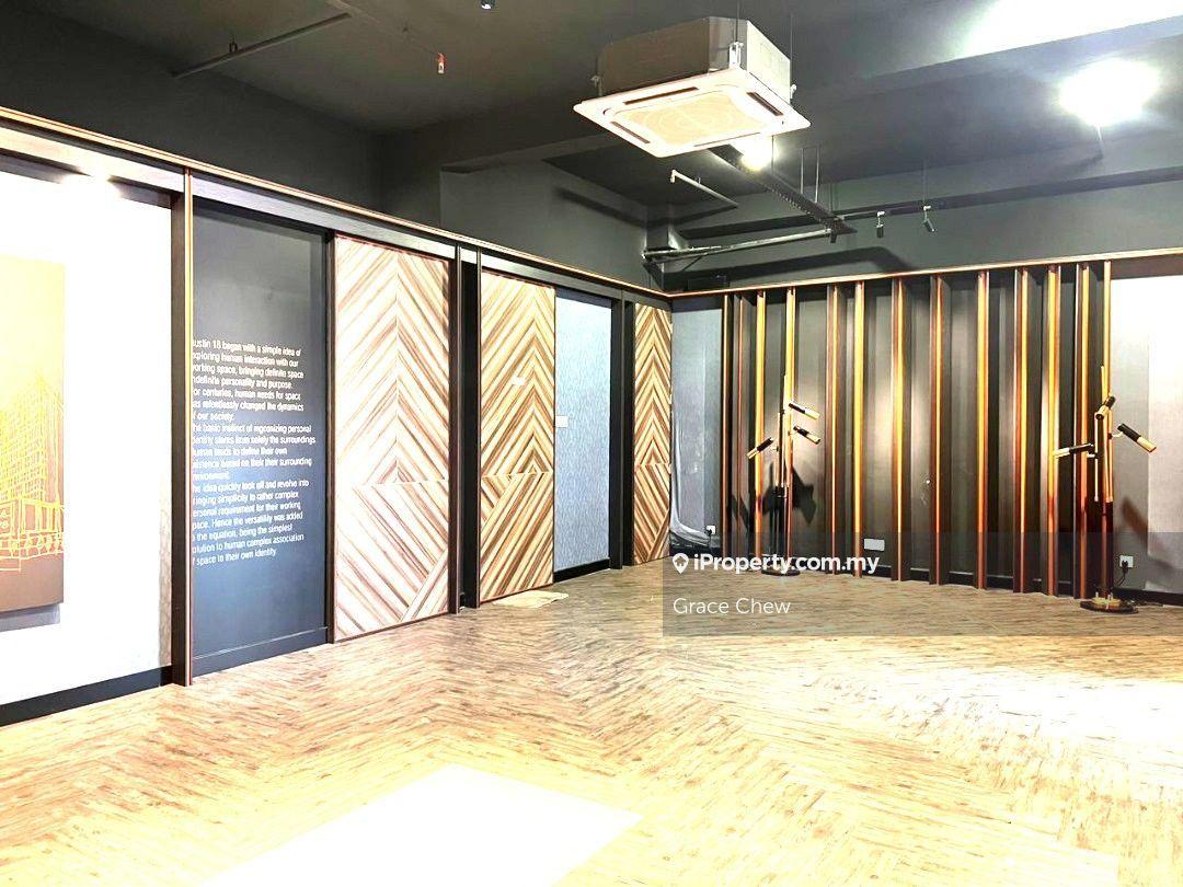 Partially Furnished Office at Austin 18 for Rent