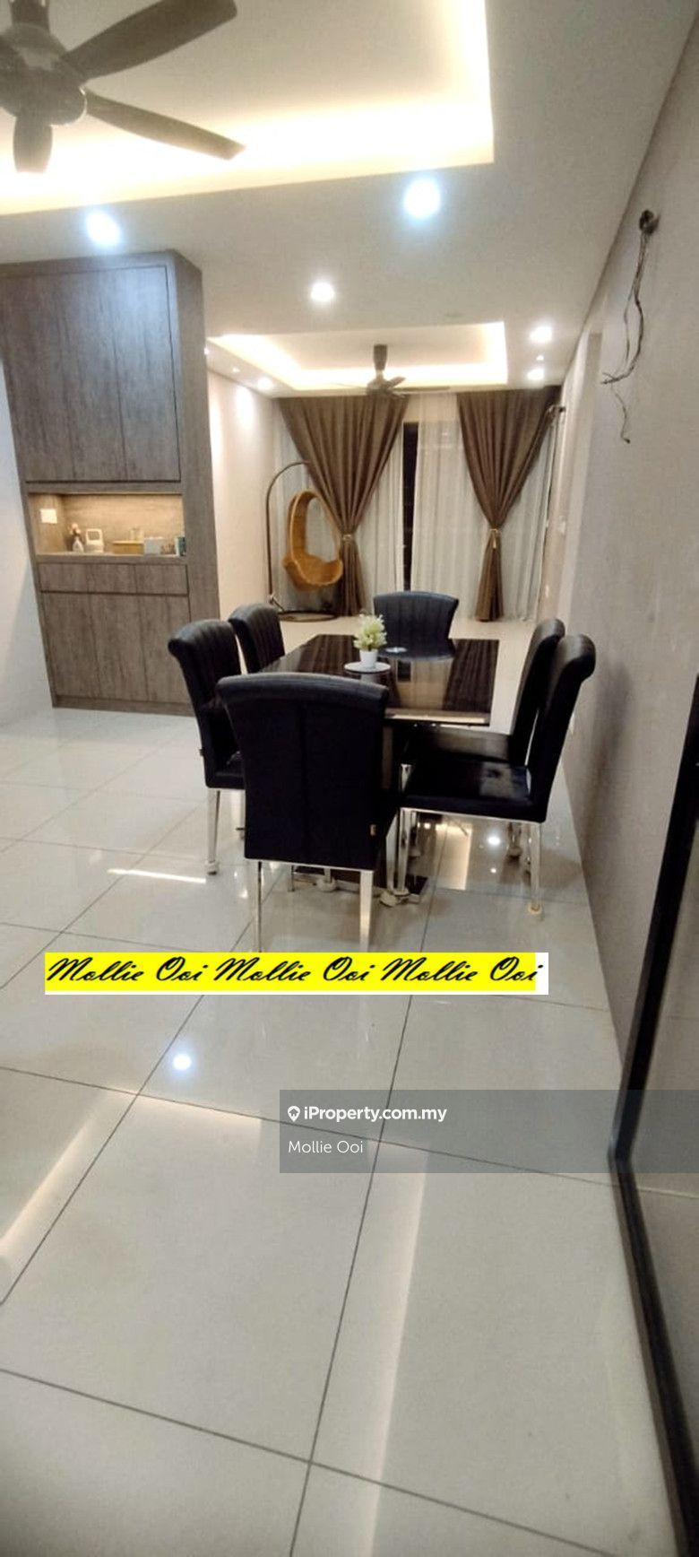 Easy access from the main road, near to mall, marketplace and shops
