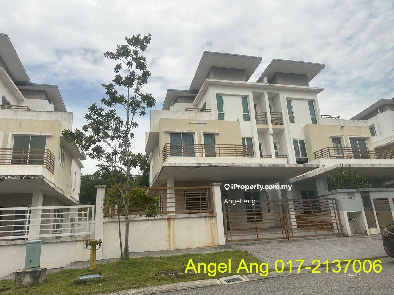 3 Sty Semi D Regency Parc