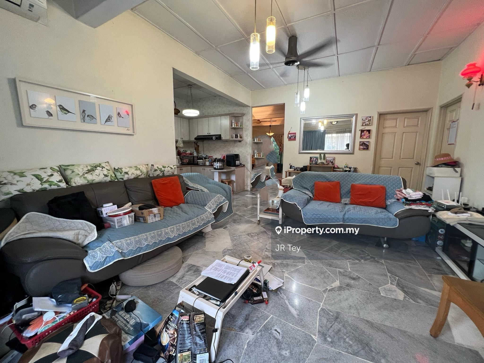 Non bumi 1990sf Reno Sri Mahligai townhouse Seksyen 9 Shah Alam