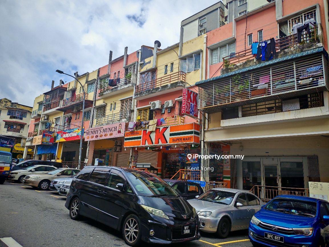 Jalan teratai 1/2e shop apartment for sale 