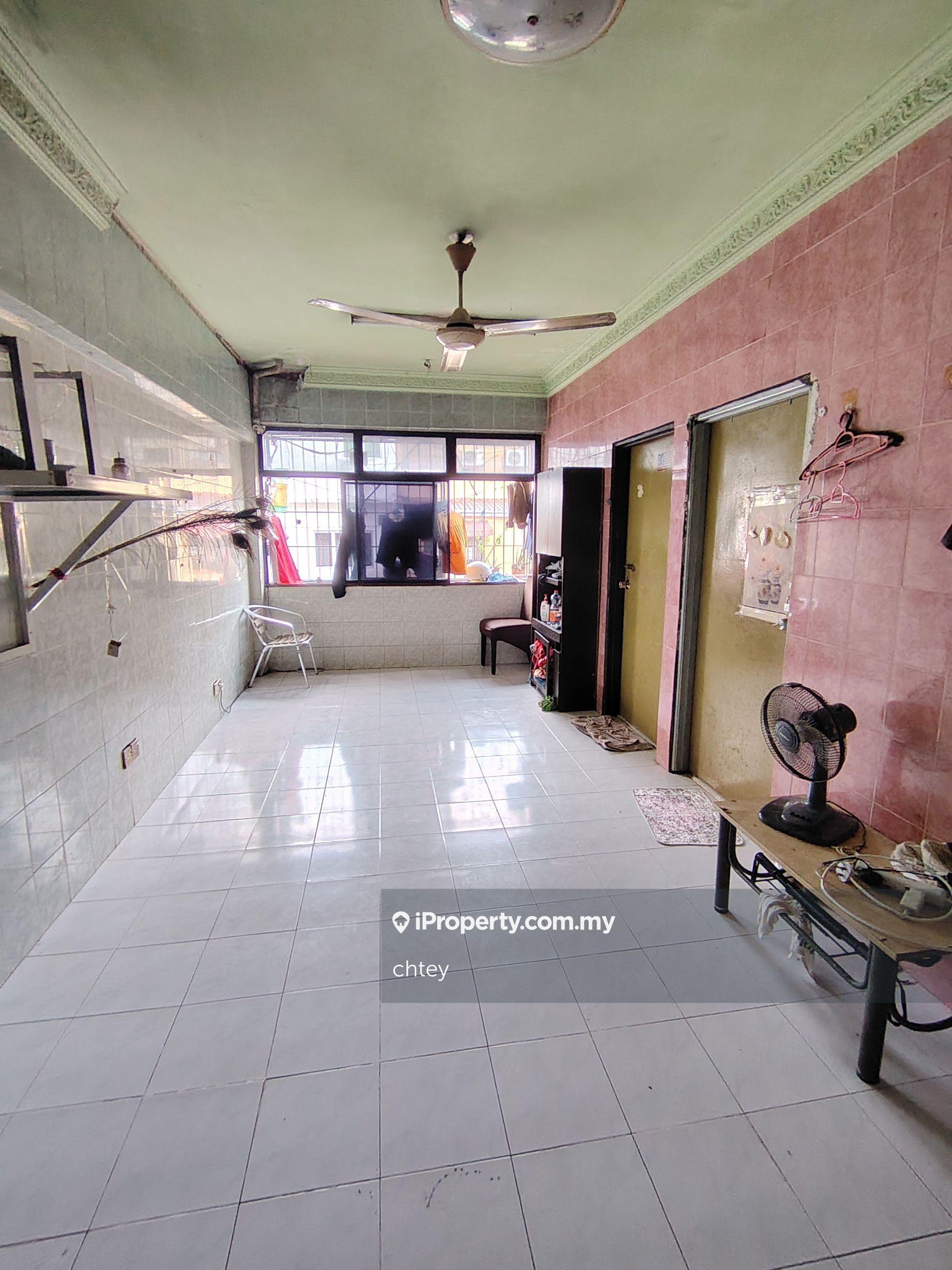 Taman Impian Indah Amerin mall Shop Apartment 1st floor