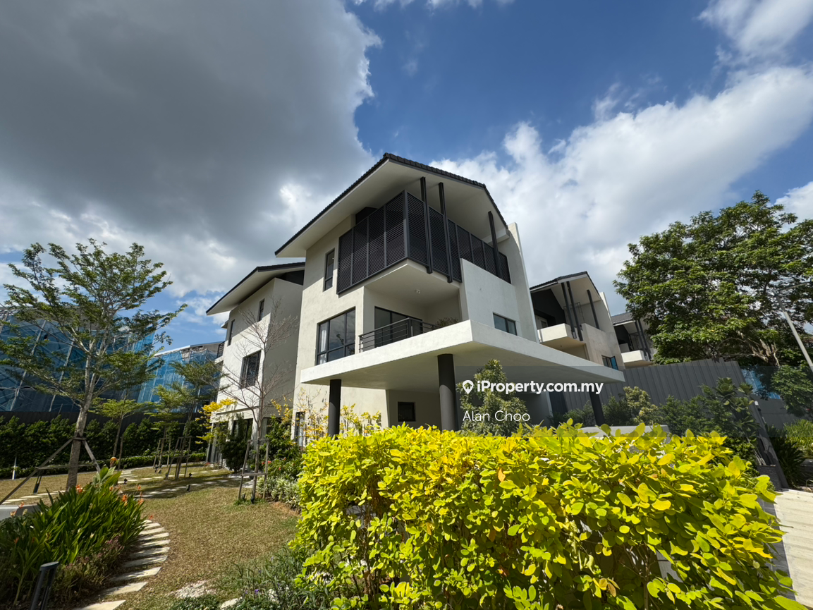 Senja New Phase Lakeview Semi-D & Bungalows