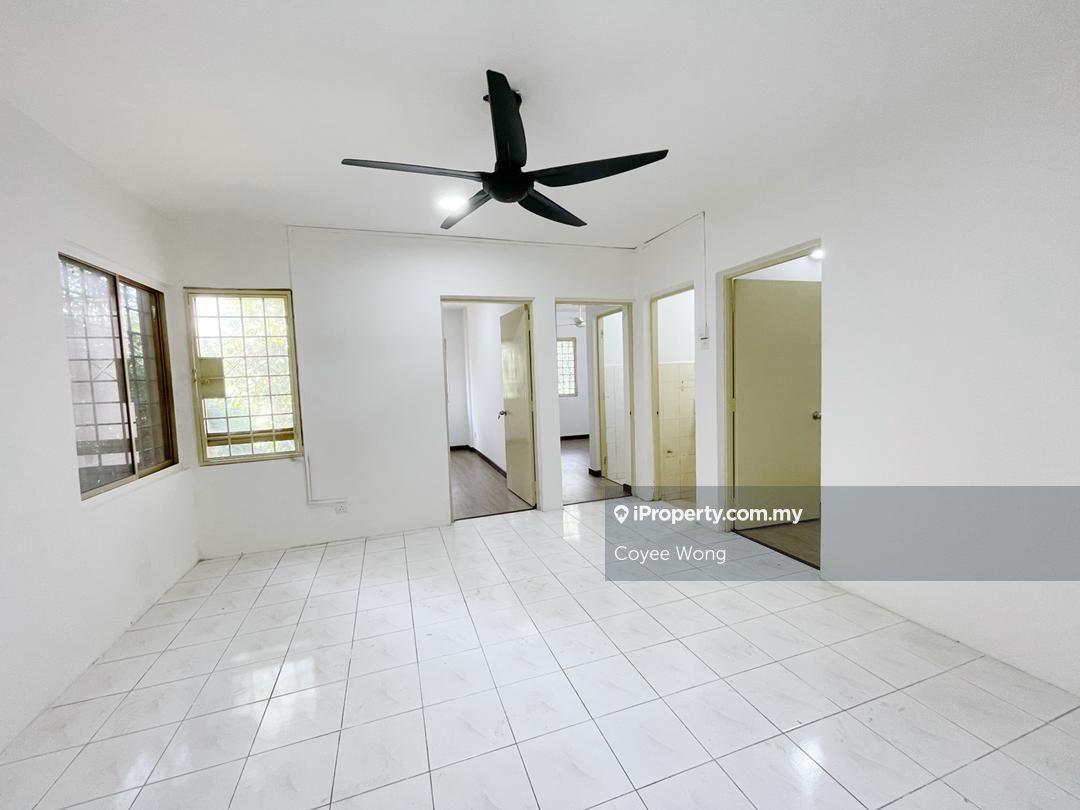 Saujana Apartment, Level 1, Below market, Damansara Damai