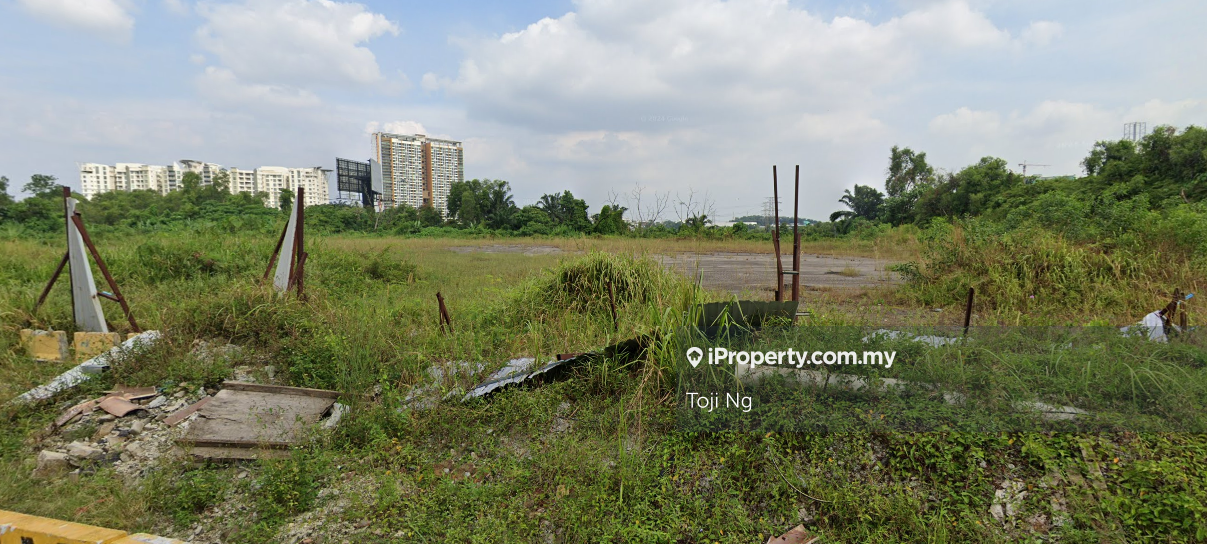 Good Exposure Commercial Land, suitable for development 