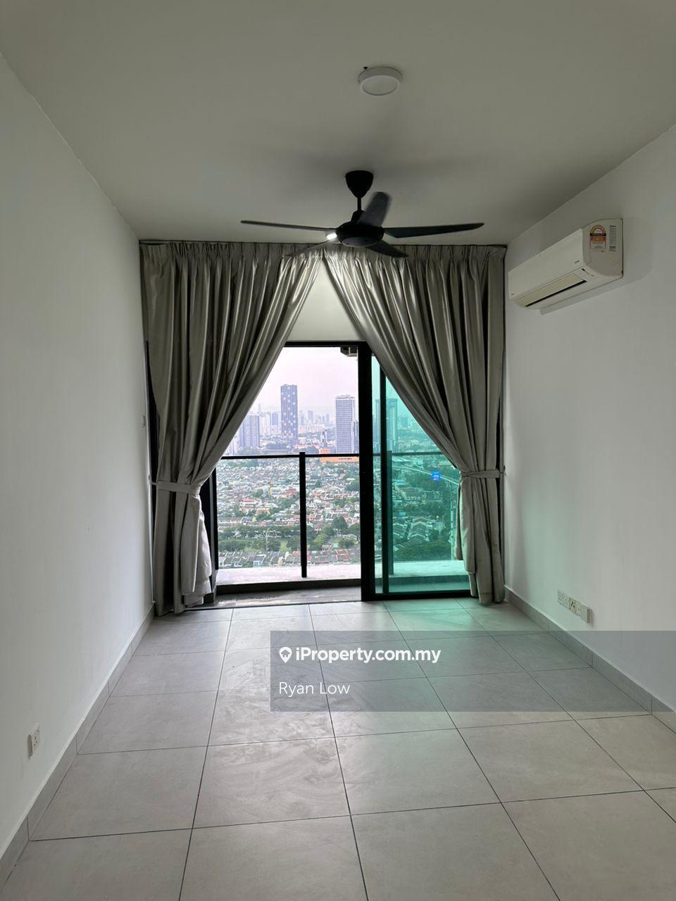 Ready to move in! Walkind Distance to MRT Taman Connaught! Near Ucsi!