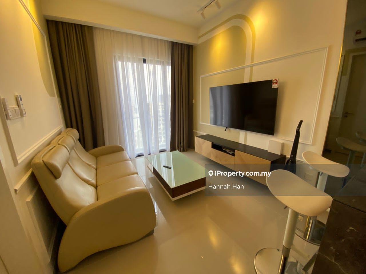 Southlink for rent , 3 bedroom 2 bath, walking distance to LRT 