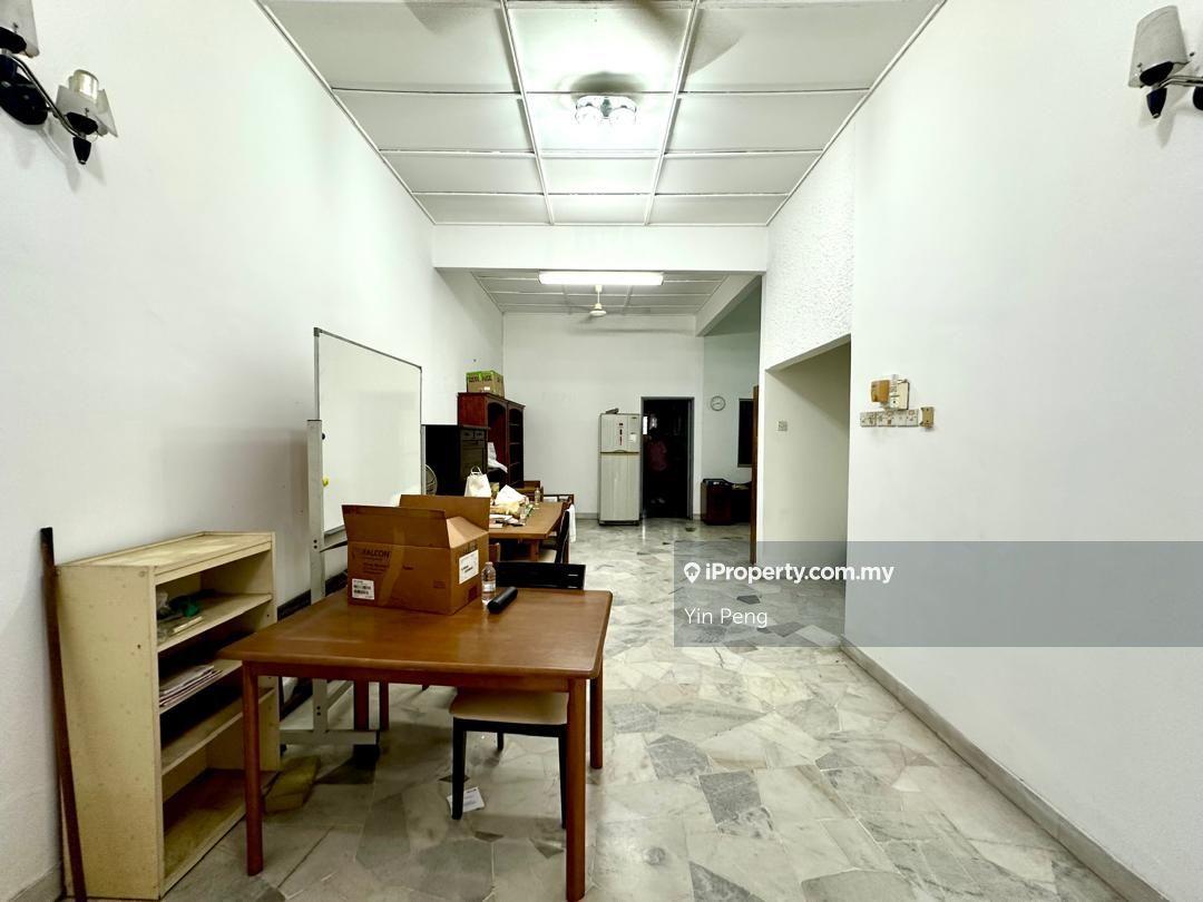 Flat Layout Single Storey at Abang Haji Openg, Ttdi